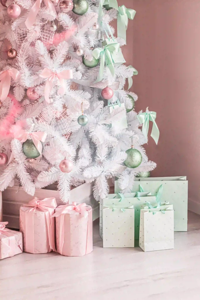 White Christmas tree color combinations blush pink champagne gold ornaments