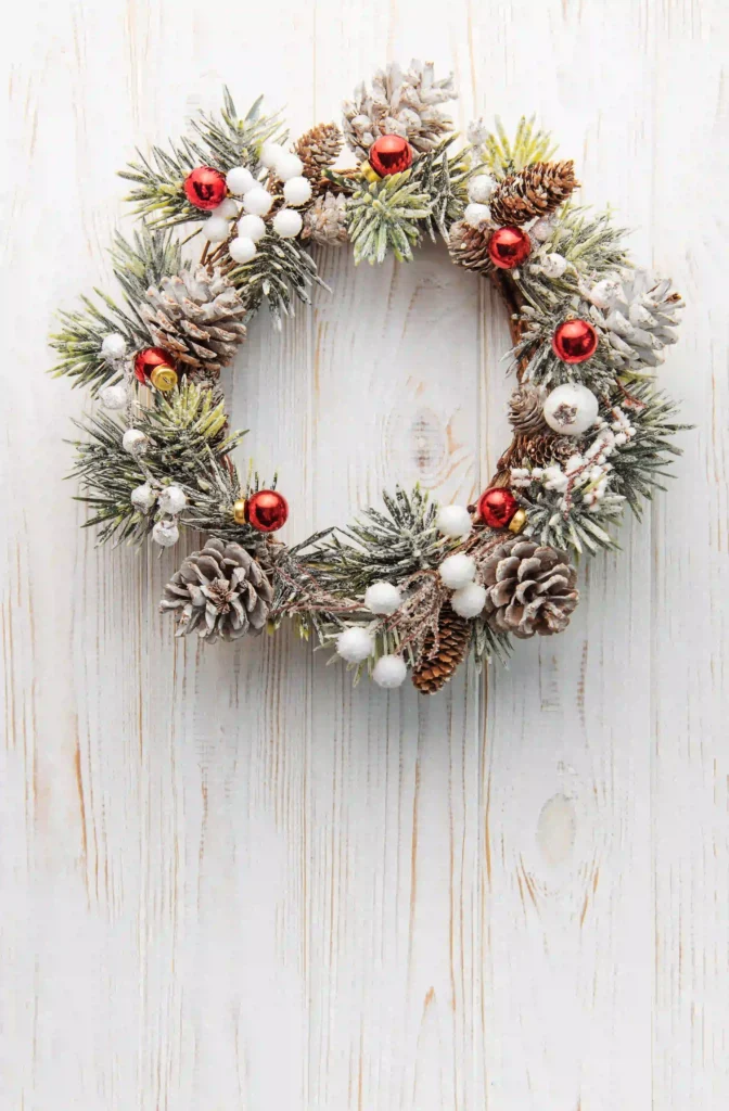 Eco-Friendly White Christmas Wreath Ideas with Natural Materials