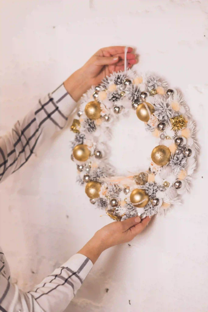 White Christmas Wreath Ideas with Gold and Silver Accents