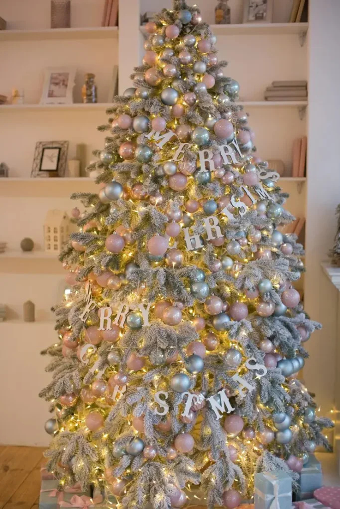 Christmas Tree Decor Ideas 2025 Mix and Match Trends