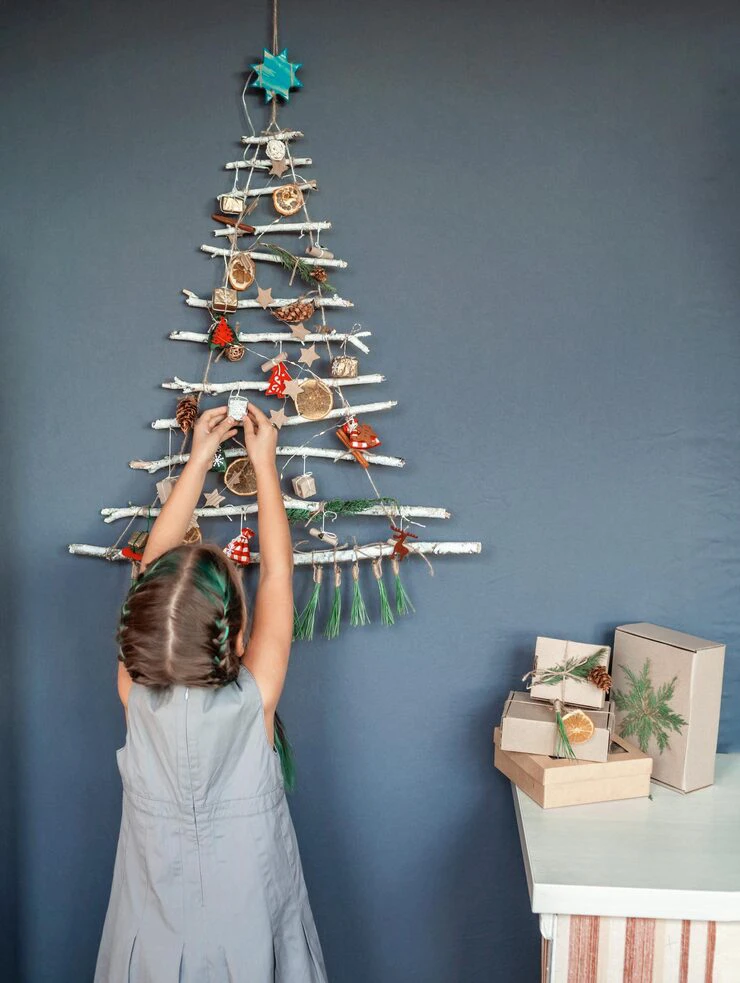 Renter-Friendly Christmas Tree Ideas For The Wall