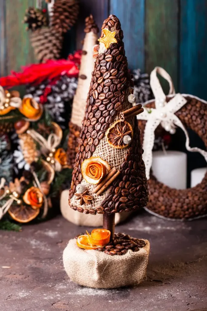 Gingerbread Christmas Tree Ideas for a warm and cozy holiday look