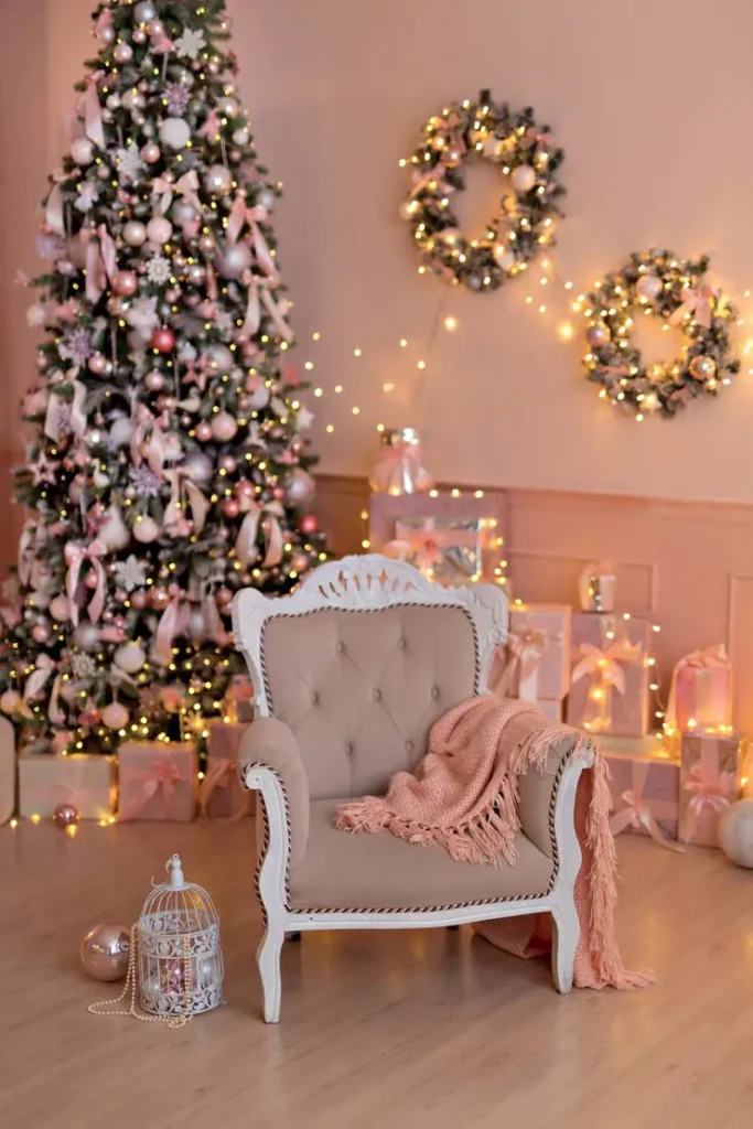 Best Pink Christmas Tree Decorations for a cozy and charming holiday look