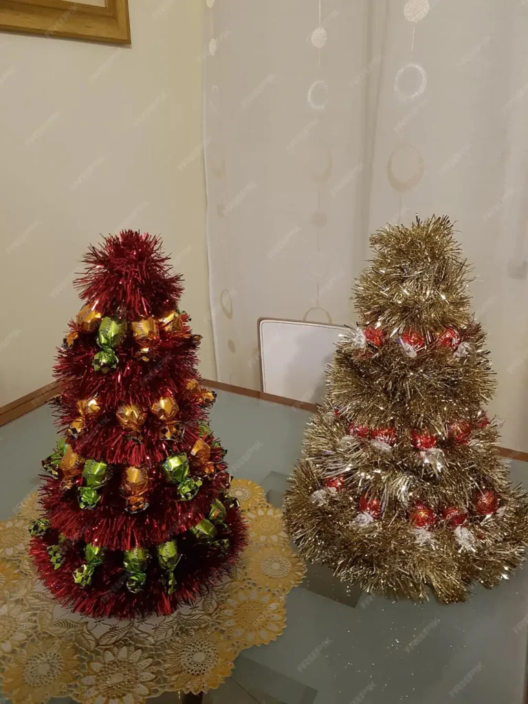 Red And Gold Christmas Tree Ideas for Small Spaces